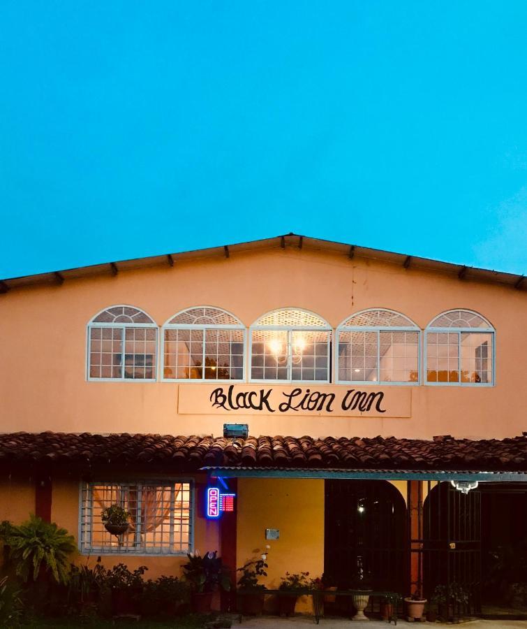 Black Lion Inn 圣地亚哥 外观 照片
